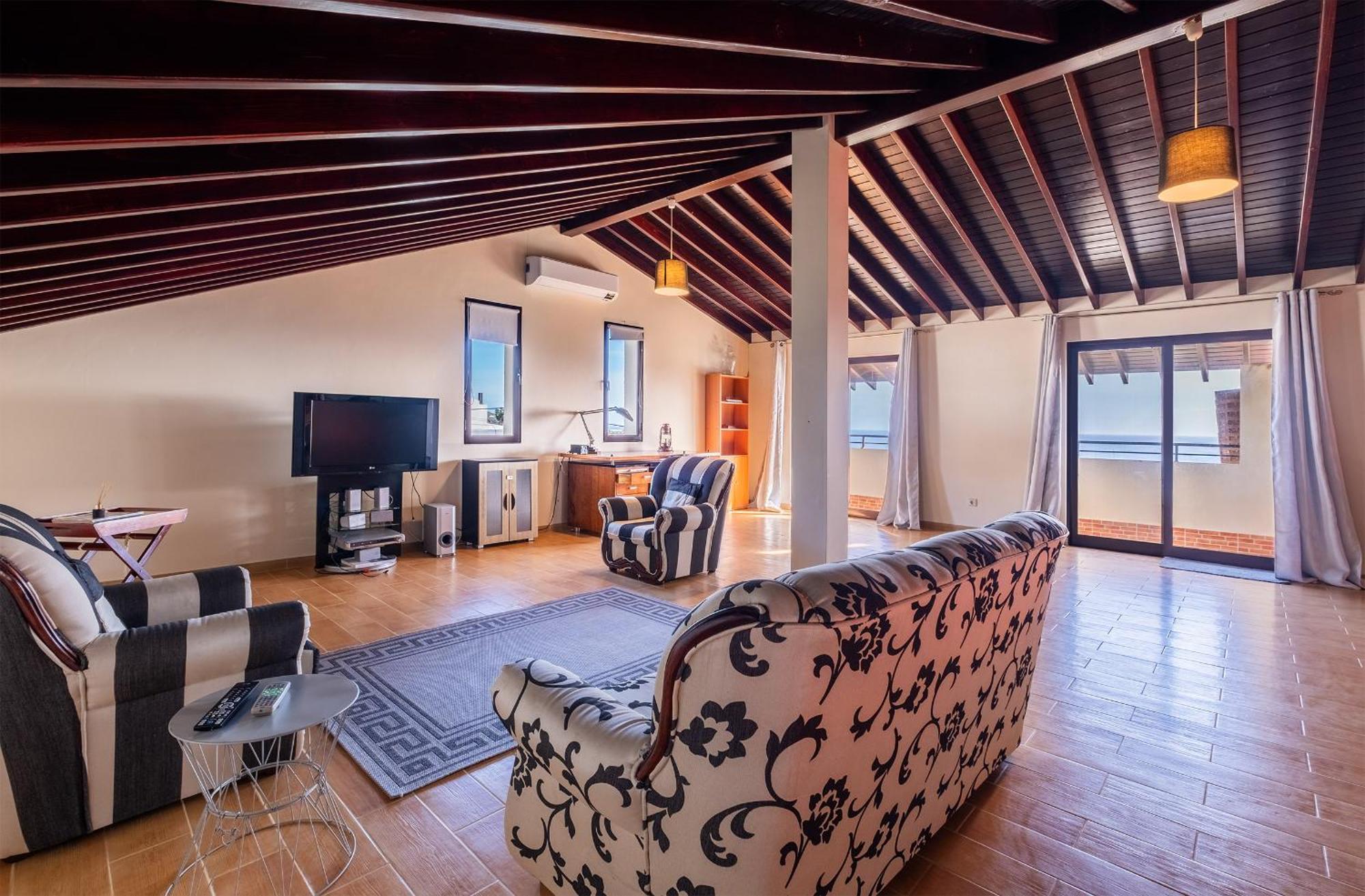 Вилла Quinta D. Maria & Ines Вила-Франка-ду-Кампу Экстерьер фото